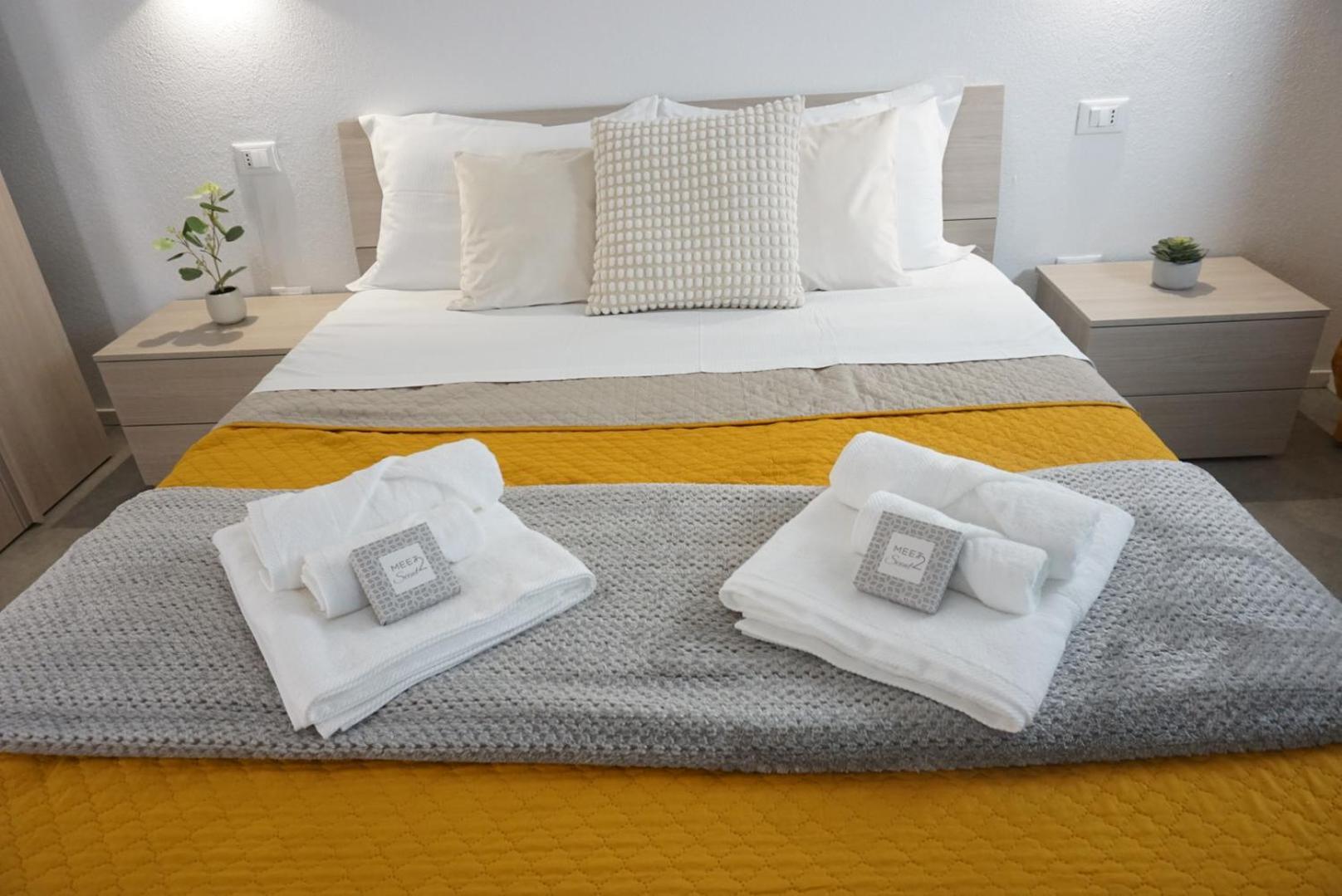 Elisa Apartments B - In Front Of The Walls Of Lucca Buitenkant foto