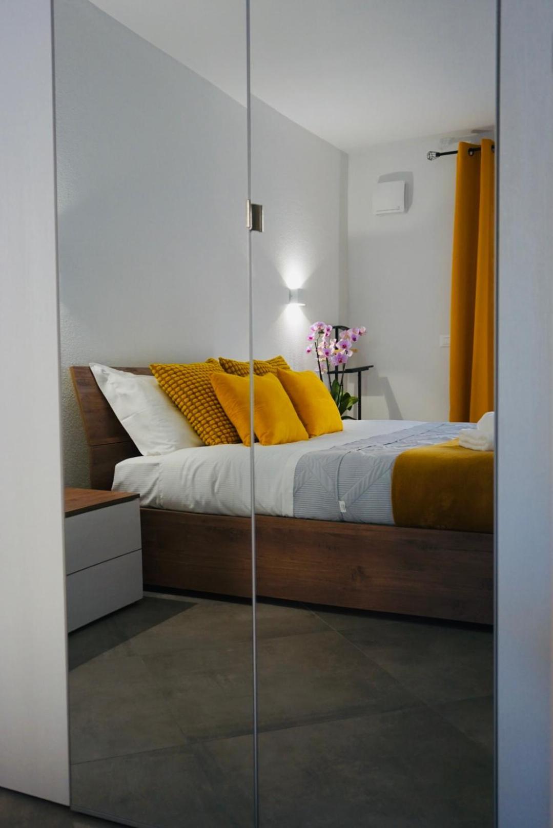 Elisa Apartments B - In Front Of The Walls Of Lucca Buitenkant foto